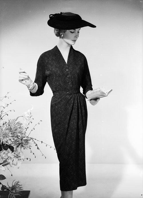 marieclaire_es's tweet image. Los 10 libros que una buena fashionista tiene que leer en su vida. Toma nota: bit.ly/PlYJCz