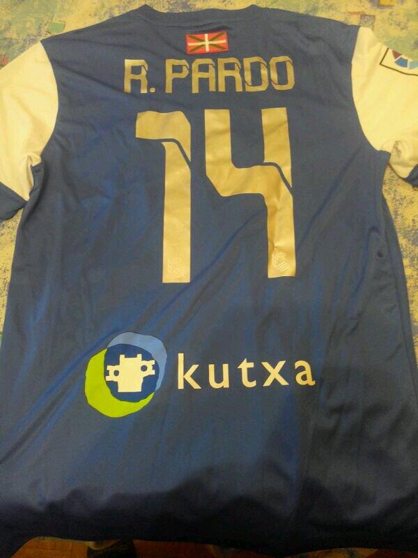 Atikitaka's tweet photo. @rubenpardo14 el sorteo se destina a  colaborar con una asoc. benefica, ¡gracias!. ¡Mucha suerte para lo que queda! http://t.co/iEqcSf3mUa