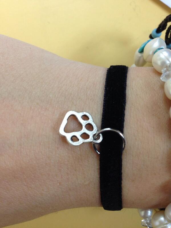mariabecerrabs's tweet photo. @Veterinaria2015 #pulserasvet http://t.co/YVSvMWfEgj