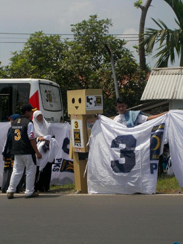 GKBanjar's tweet photo. Ayo bersama kobarkan semangat indonesia....!!!  cc : @gardilbar @garudakeadilan @pkspiyungan http://t.co/zrkN8FBl5Q
