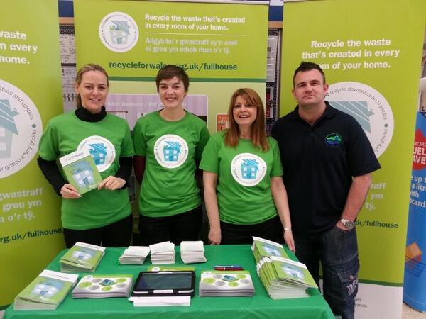 eventeem's tweet photo. Full House roadshow underway! #Pontardawe @Recycle4Wales @Equinox_Comms @NPTCouncil #Eventeem http://t.co/AeQBt9ugno