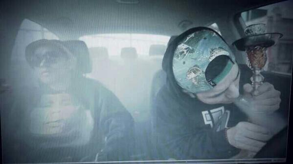 내일은 리짓군즈 컴필앨범이 발매됩니다. 그리고 곧 #리짓군즈 싸이퍼 영상과 리짓군즈 곡 "Good thing" 뮤비와 함께 공개할게요. 담주에 나올 #Jayho #뒤로젖혀 뮤비도 기대하세요.