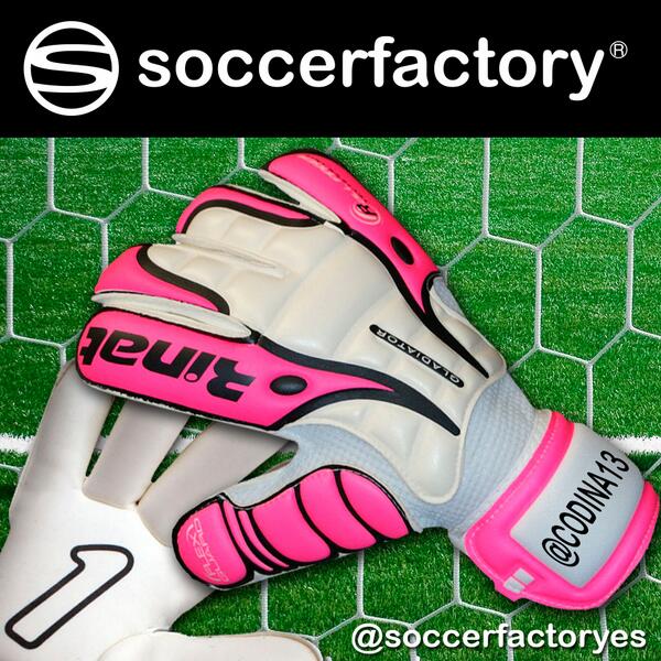 soccerfactoryes's tweet photo. #Sorteo Hazte follower y gana los guantes de @Codina13 haciendo RT a este tweet. @RinatOficial http://t.co/5QAAxnRAXt http://t.co/uAKVPVbAQR