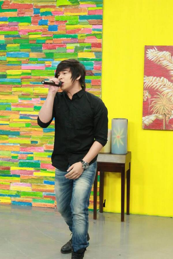 itsmejhoanna28's tweet photo. i'm happy and grateful seeing you reaching your dreams @mjcayabyab6 ^_^ http://t.co/ptOTAnGrQq