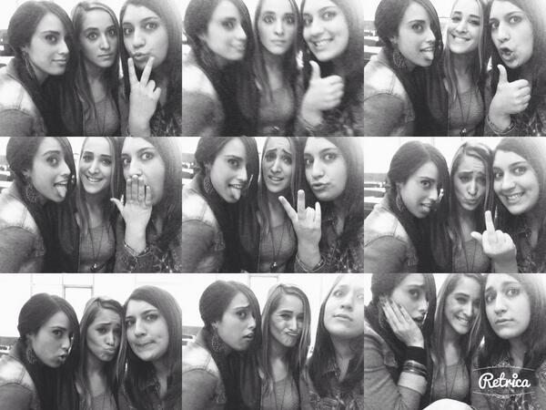 _marty93_'s tweet photo. 💜🌺 #university #friends #noia #bianconero #photography #photoshoot #photobomb #picoftheday #follobackforfolloback http://t.co/gjZpYLl8wN