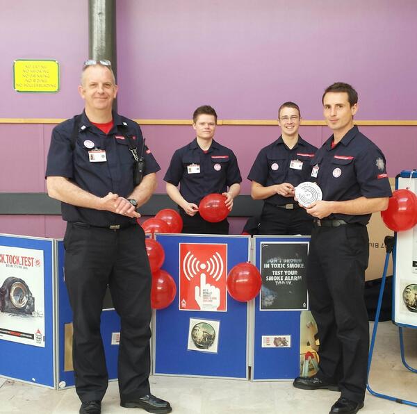 LincsFireRescue's tweet image. Grantham Green Watch were out spreading the #ticktocktest message this weekend. Have you tested your alarm this week?