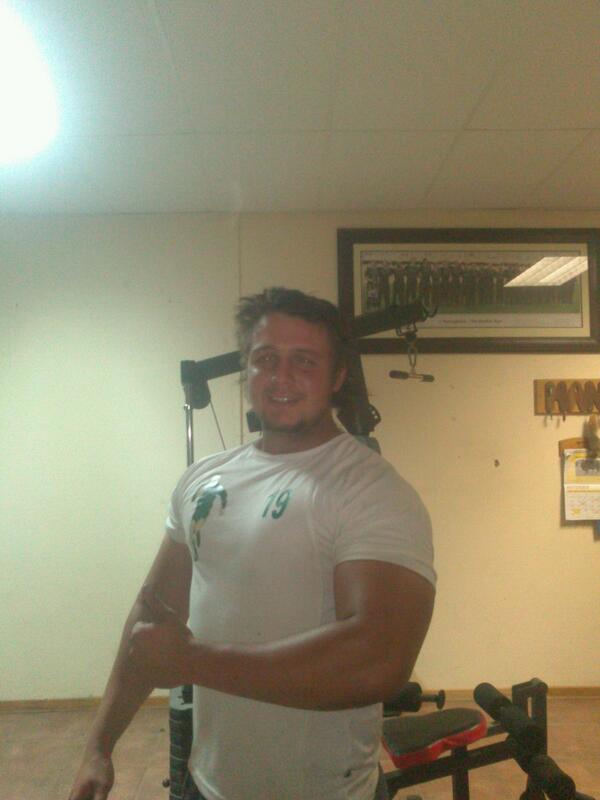 Butchy123fourie's tweet photo. had a great sesion thanks #BSN N.O Explode for the great pre work out, but now off to enjoy my #muscletech mass tech http://t.co/uAuZqfEEZ4