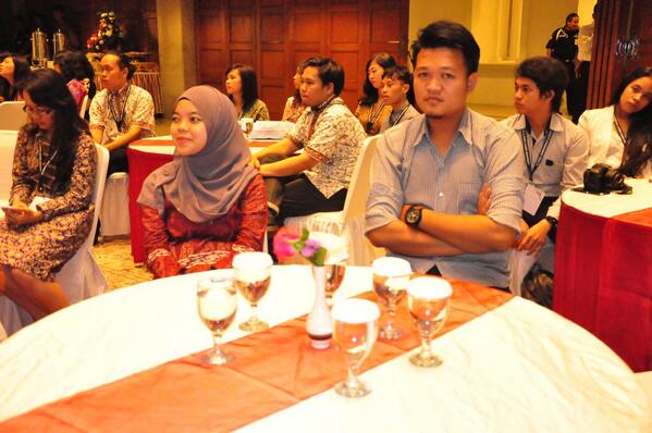 Hmmmm @tanyamutia benerrr-beneeerrrr dehhh