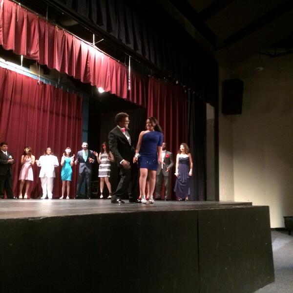 jmstreetclothes's tweet photo. #stprom14 #glencliff #happy http://t.co/PJu1K1Qk5E