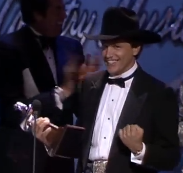 GeorgeStrait's tweet photo. Do you think we can do this again after 25 years? vote daily at http://t.co/etRBL8eT4J #tbt #throwbackthursday http://t.co/aIDtnzymMq