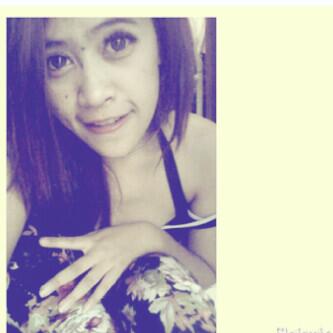 Mojok_'s tweet photo. seksi "@putriidewantari: ♥ http://t.co/ei2D3rMIKz"