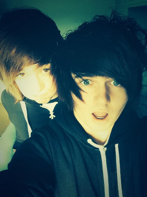 AFaceT0Fear's tweet photo. Jamie &amp; Billy (vocalist and drummer) @jamieaftf @BillyBrownhill #AFTF #AFaceToFear #screamer #drummer http://t.co/PYC8EsDKjj