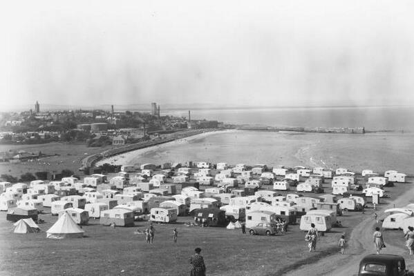 VisitStAndrews's tweet image. Here's a #tbt to St Andrews in the 1950's! Do you know anyone who remembers this? #throwbackthursday