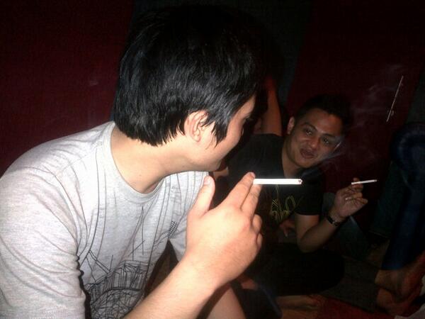 priaband_ID's tweet photo. Reza n pria @pria_praksa @band_pria @QnoyVid @pepengpria @reodavinci http://t.co/NE3Ooo7uMq