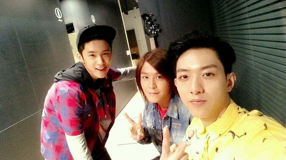 BkUDdv7CQAALs7J.jpg:large