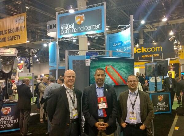 Microsoft_GS's tweet image. Our CSO @MikeHowardMSGS visits CEO Mark Morrison and CTO Ian Clemens at the @idvsolutions booth #13115 #ISCW14