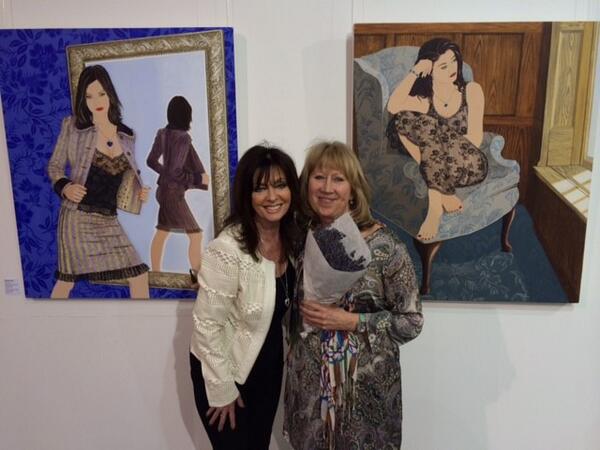 RunForYourWife's tweet photo. Here's Vicki with Teresa! http://t.co/ubr788esl5