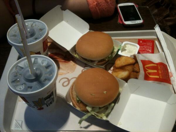 SofiaaArriaga tweet picture