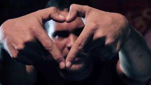 Respect4Change's tweet image. Nouveau clip de Smockey: "Tomber la lame" . Une production de @RespectforChang. vimeo.com/respectforchan…