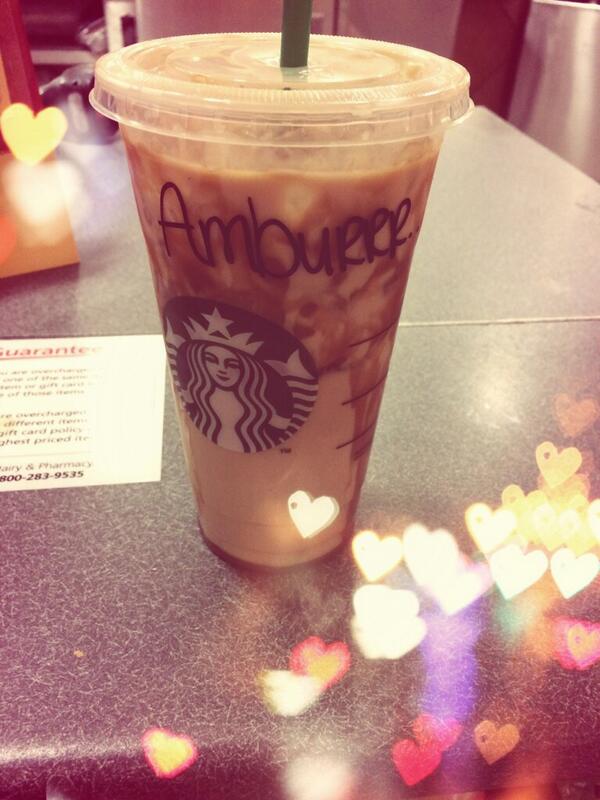 amberrr0se's tweet image. toffee nut iced coffee w/ caramel 💕👌 my co workers make the best drinks #almostoff #12hurryup