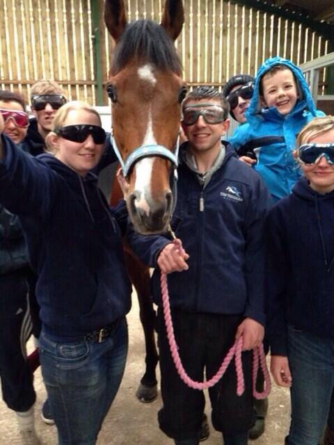 LauraGrey1's tweet image. Please keep retweeting! The brilliant team @TVaughanRacing deserve it! #OurGrandestTeam