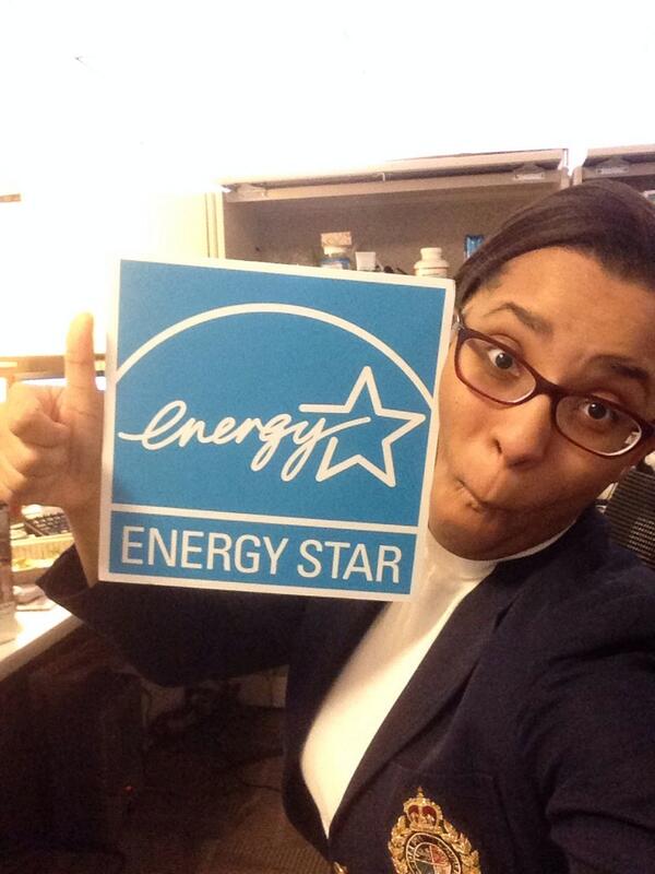 RT @RoseStephensB: Givn' a THUMB UP to all of the <a href="/ENERGYSTAR/">ENERGY STAR</a> winners this year!! Congrats!!! #ENERGYSTARPOY