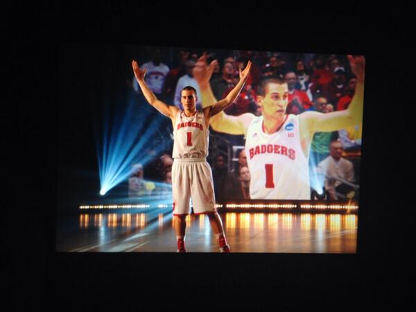 BadgerMBB's tweet photo. Goosebumps upon goosebumps http://t.co/P8x3gP7o99