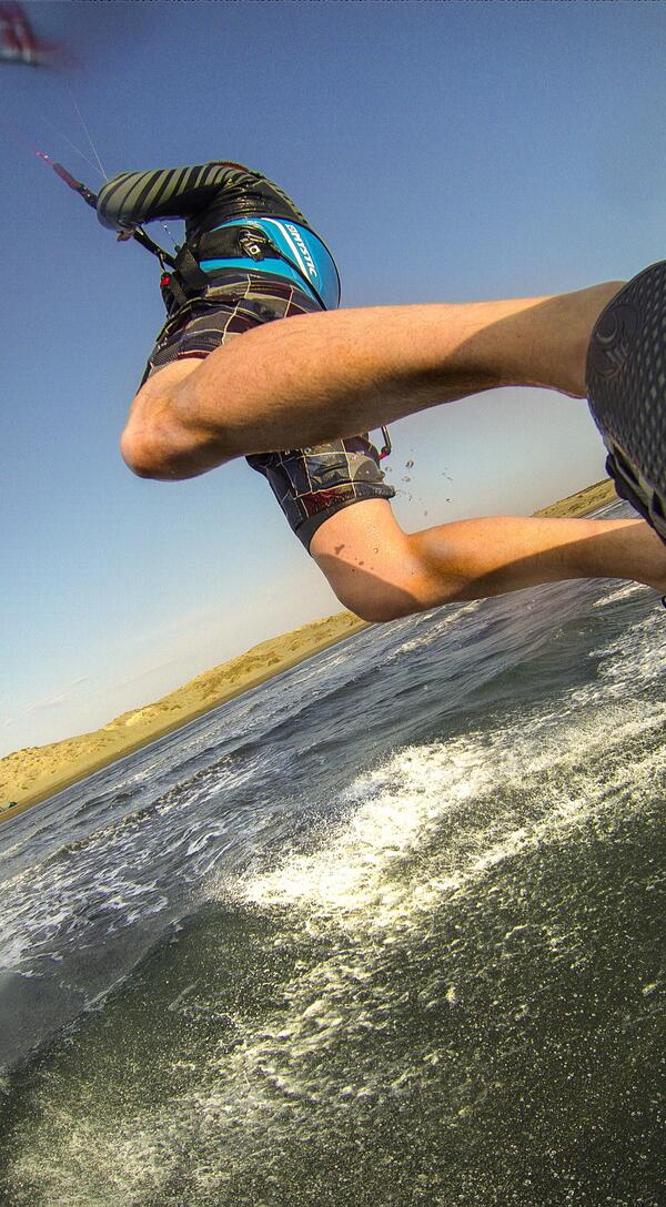 StillR0ckin's tweet photo. #cyprus RT"@RAFRed8: Even had time for some extra-curricular 'flying' this afternoon….#Reds50 http://t.co/3Wif9cLP5u"