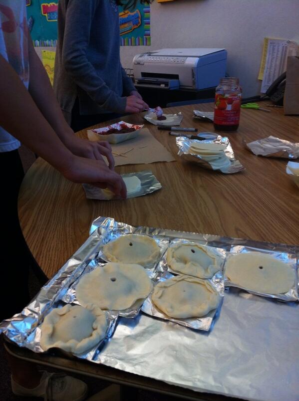 MrsBankstonUMS's tweet photo. Volcano Jam Tarts! http://t.co/nQfHnPDm0W