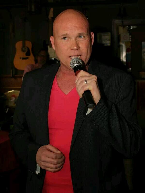 12 april 8.30 auditie bloed zweet en tranen