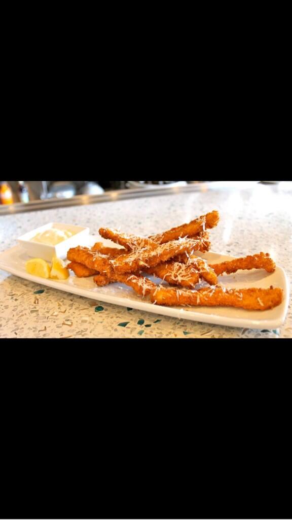hightidegilbert's tweet photo. Fresh calamari. #gilbertaz #hightide #delish #calamari #squidisdelish http://t.co/Omvn3enPjT