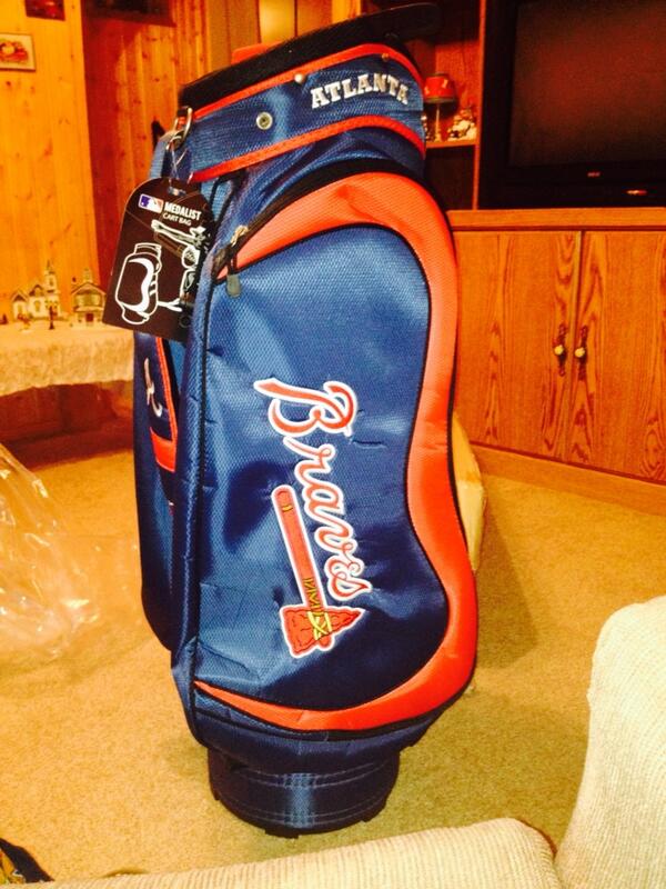 cookieff30's tweet photo. @Braves  gameday bag!  #onceafanalwaysabravrsfan http://t.co/hCRGAPJwiK
