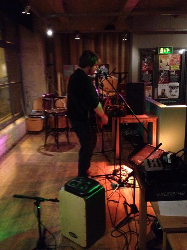 TheYoungNothing's tweet photo. Recent acoustic gig at the wardrobe, nice shot of Harry here! http://t.co/fmeHHipr7j
