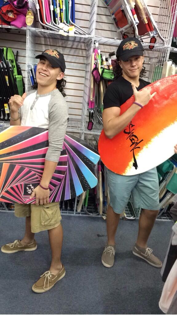 seanrussell33's tweet image. surfer boyz #flowfordays