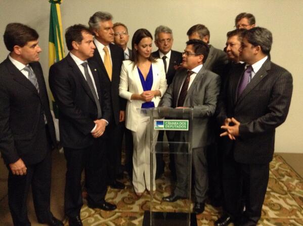 matebe's tweet photo. Com Rel Ext de Diputados Congreso de Brasil la invitan formalmente a audiencia en su comisión plena y respaldan http://t.co/HIWMwG4IAd