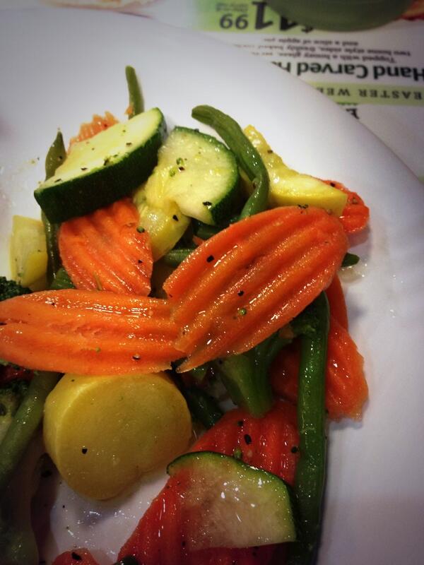 SKVTT's tweet photo. CARROTS http://t.co/23d6ZN3D3N