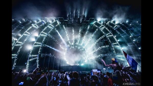 jfdell's tweet photo. Good Bye Ultra See You Next Year http://t.co/izbJqnyvi7