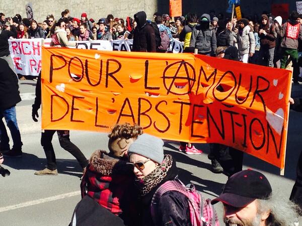 Spootsprite's tweet photo. #manif3avril #Montreal #manifestation #3avril #protest http://t.co/jXDFWuugm4