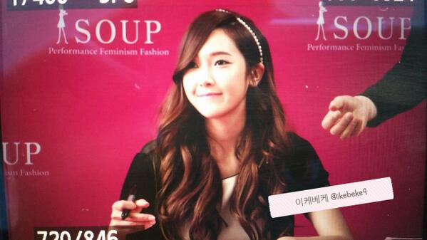 [PIC][04-04-2014]Jessica tham dự buổi fansign cho thương hiệu "SOUP" vào trưa nay - Page 3 BkW2-W6CAAAu8Yz