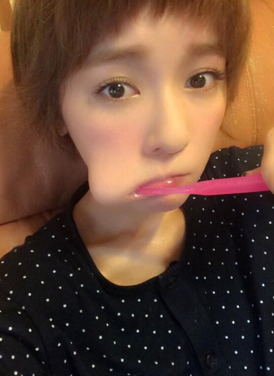五島夕夏 בטוויטר ほっぺたってこんなに伸びるのか 歯ブラシしながらの自撮りは盛れると聞きました Http T Co Jrcemf0h8d