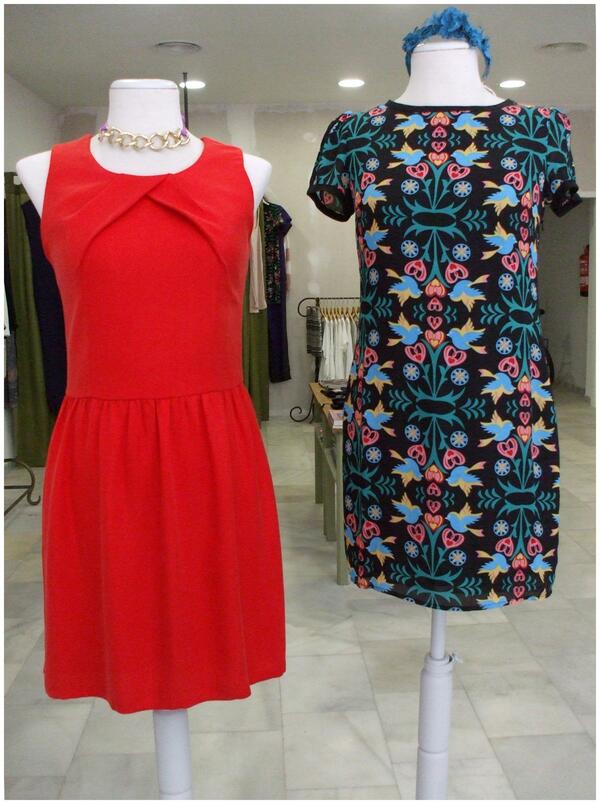 alice3points's tweet image. Vestiditos rojo de #2TwoParís y con estampado #wallpaper de #Sugarhill.
#Alicetroispoints #tdsmoda #moda #tendencias