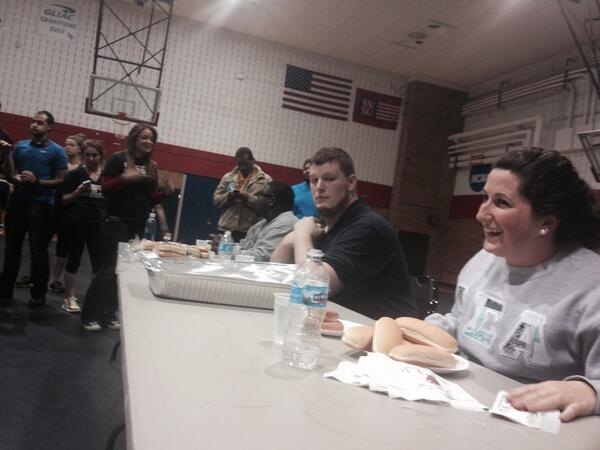 svsugreeks's tweet photo. #itsgreekweek ... Hotdogs anyone? http://t.co/JAFb8TCO1K