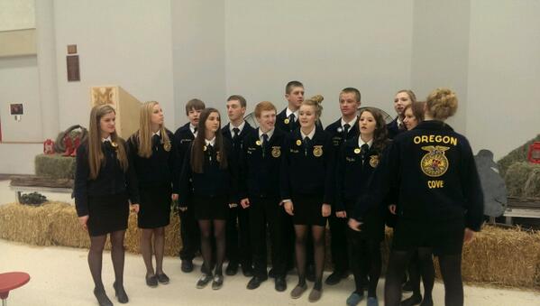 #throwbackthursday to Convention! And the best chapter picture we got the entire time....
