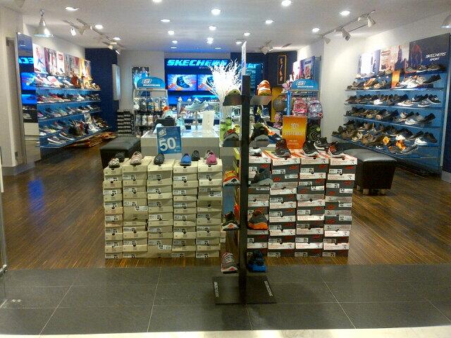 scheels skechers