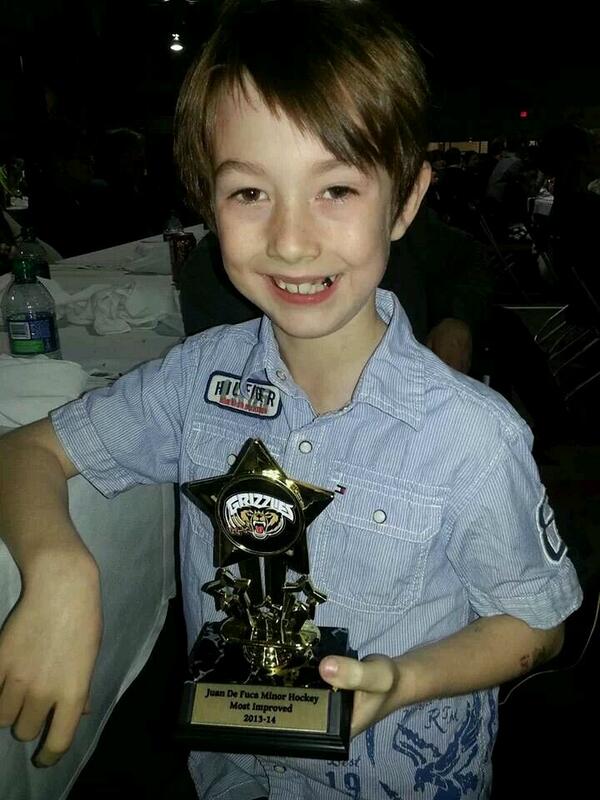 GR_HATCH's tweet image. Hard work pays off thanks #jdfgrizzlies and with a lot of help from @TopDMan @ICEVictoria_  see you on Monday.