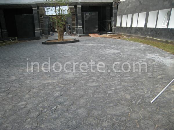indocrete_info's tweet photo. Ngurah Rai VIP Drop Off area - Stamped Concrete #architecture @SoalArsitek @InfoArsitek http://t.co/z0WrV5qmDZ