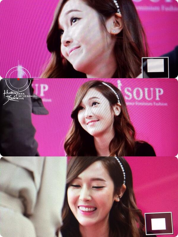 [PIC][04-04-2014]Jessica tham dự buổi fansign cho thương hiệu "SOUP" vào trưa nay BkWx7mPCAAEaTYX