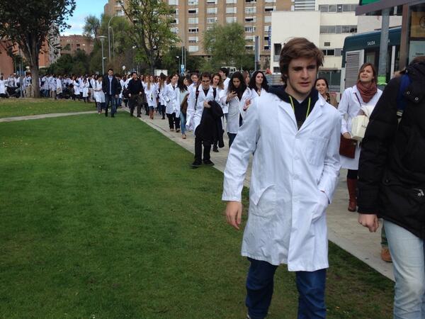 Gran éxito hoy!Sólo somos 1 muestra de todo lo que se moverá en Madrid. Desde Pamplona apoyamos @_ceem #NoTroncalidad