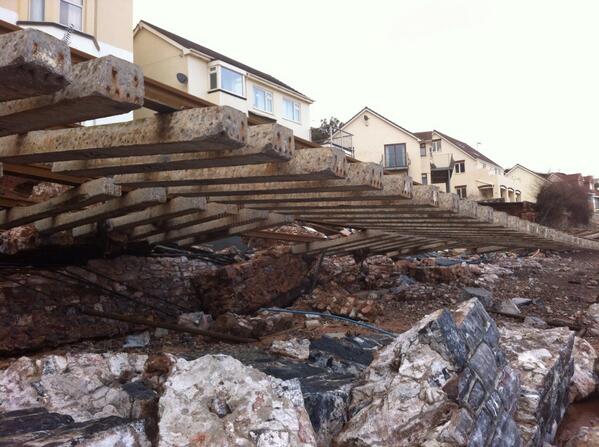 SimonHallNews's tweet image. Memories of reporting in #Dawlish two months ago; a great achievement to have the rail line back.  #openforbusiness