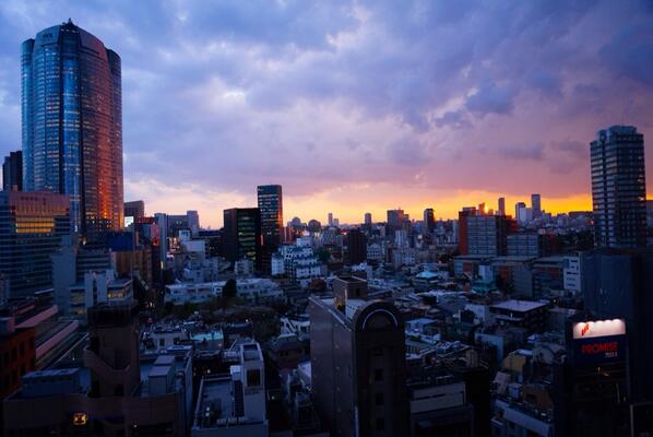 Kojima_Hideo's tweet photo. 夕暮れ。 http://t.co/qPcc6fo6md